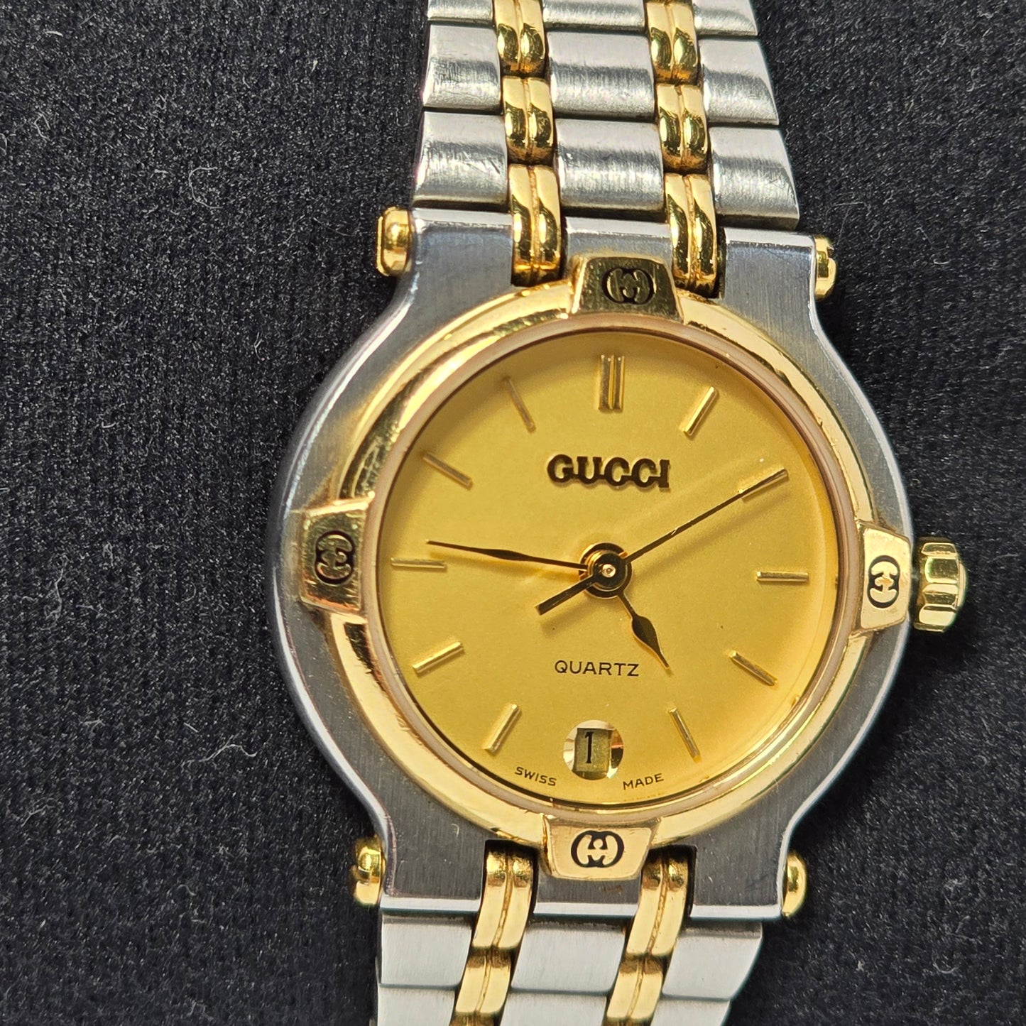 Gucci Watch 9000L