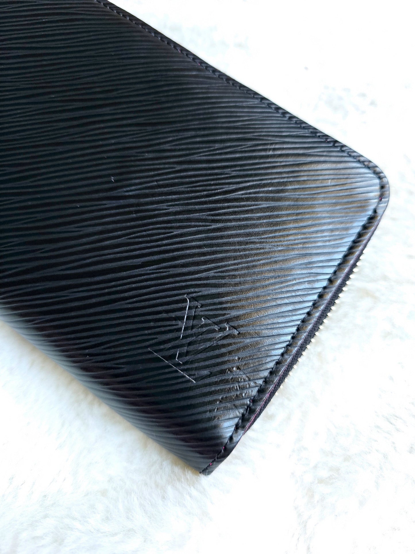 Louis Vuitton Zippy Long Wallet