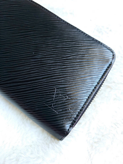 Louis Vuitton Zippy Long Wallet