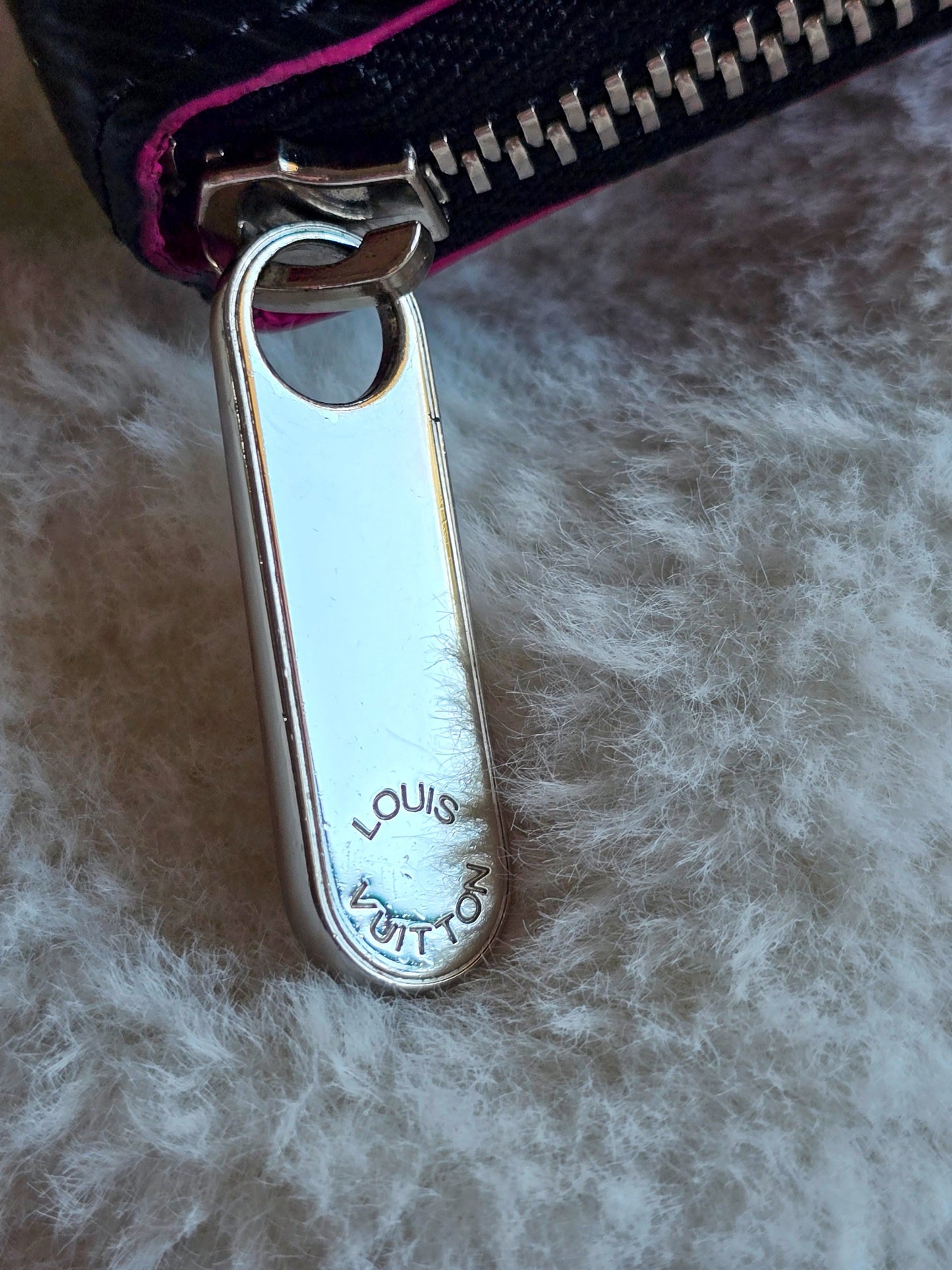 Louis Vuitton Zippy Long Wallet